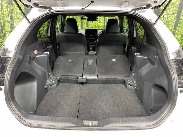 TOYOTA YARIS CROSS HYBRID 2025 Image 31