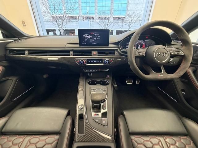 AUDI RS5 2019 Image 31