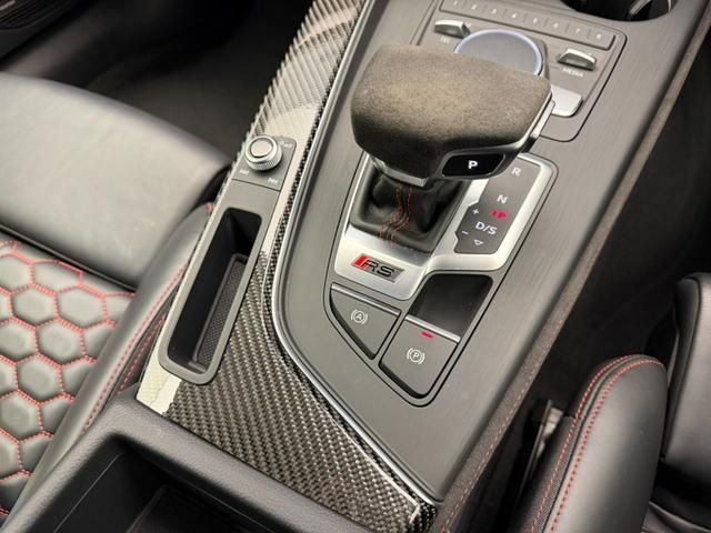 AUDI RS5 2019 Image 31