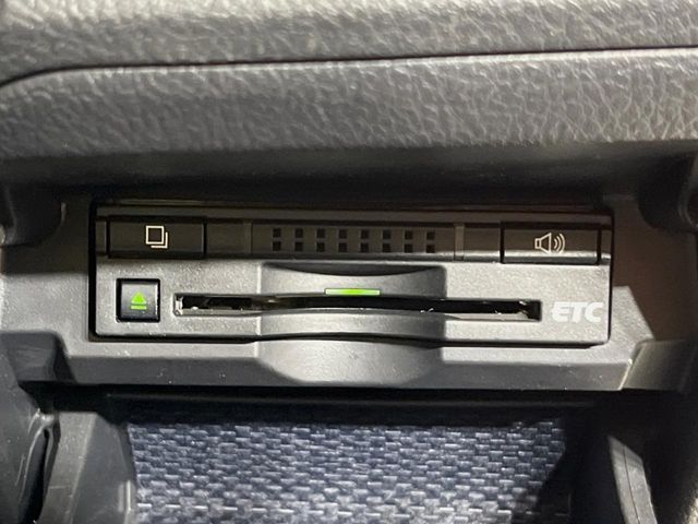 TOYOTA MARK X 2013 Image 31