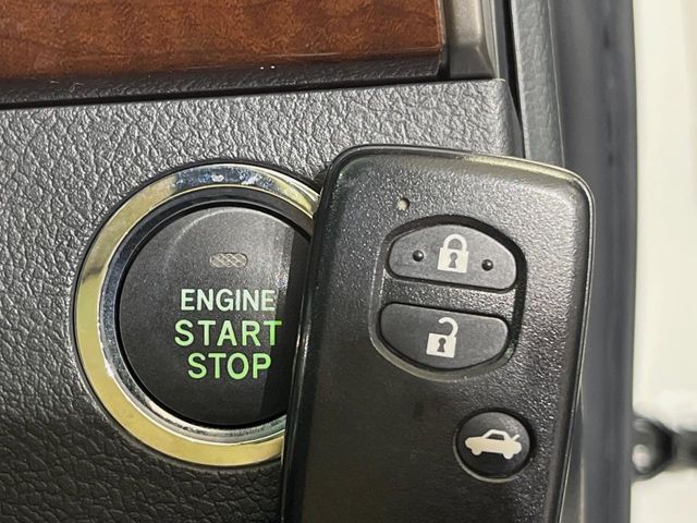 TOYOTA MARK X 2013 Image 31