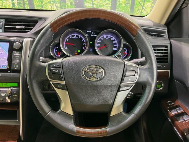 TOYOTA MARK X 2013 Image 31