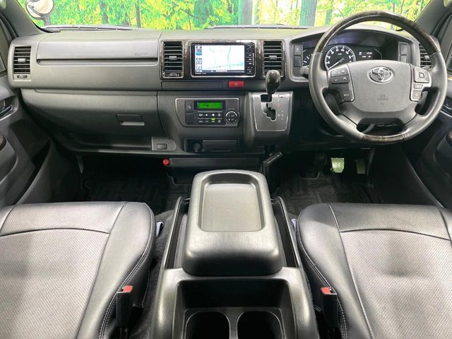 TOYOTA HIACE VAN 2WD 2020 Image 31