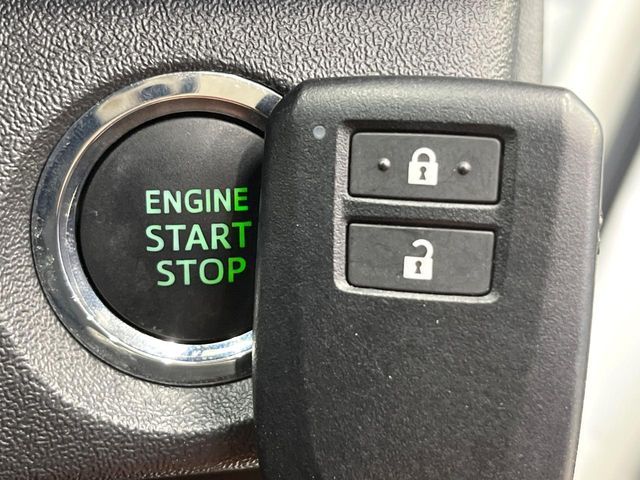 TOYOTA HIACE VAN 2WD 2020 Image 31