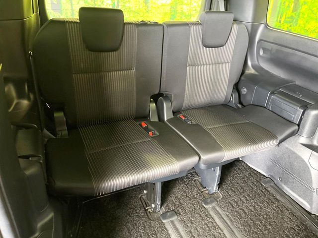 TOYOTA VOXY 2018 Image 31