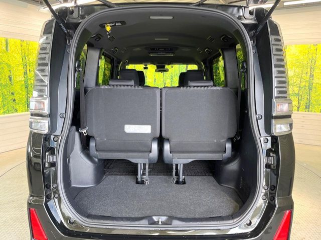 TOYOTA VOXY 2018 Image 31