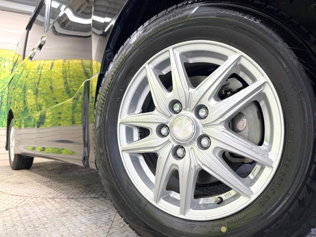 TOYOTA VOXY 2018 Image 31