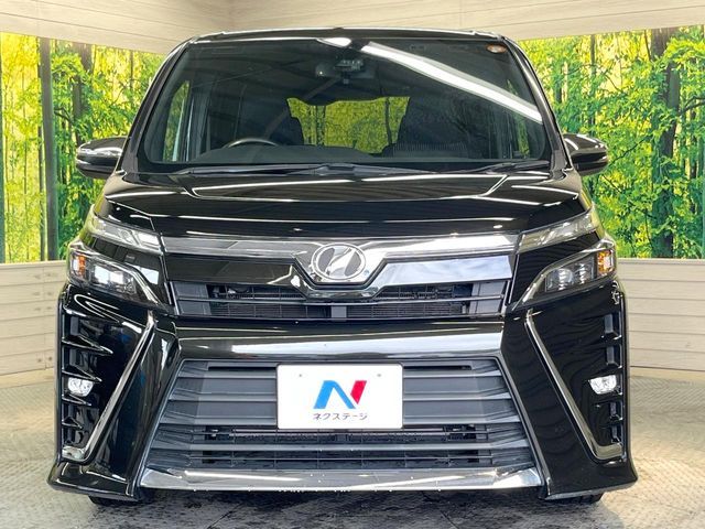 TOYOTA VOXY 2018 Image 31