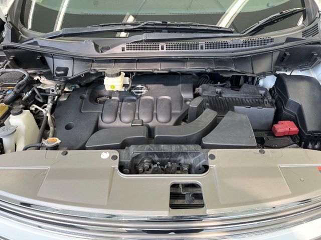 NISSAN ELGRAND 2011 Image 31