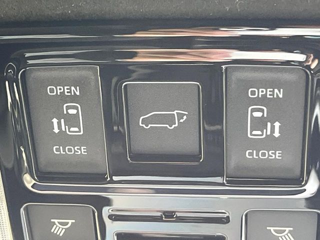 TOYOTA VOXY HYBRID 2025 Image 31