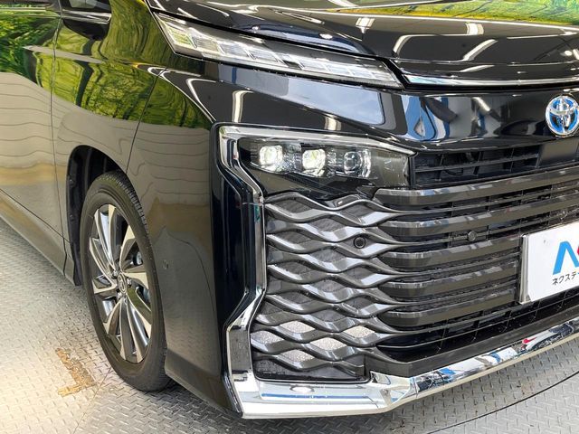 TOYOTA VOXY HYBRID 2025 Image 31