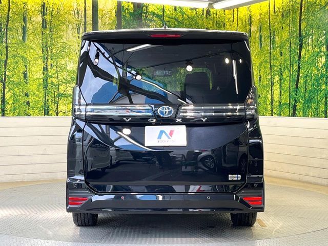 TOYOTA VOXY HYBRID 2025 Image 31