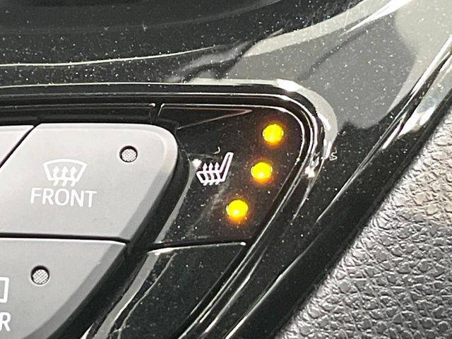 TOYOTA C-HR 2018 Image 31