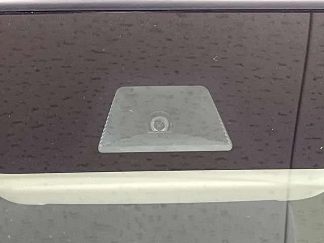 HONDA N BOX 2021 Image 31