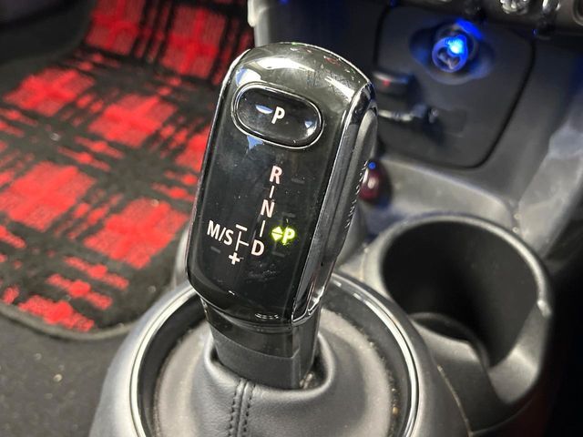 BMW MINI COOPER 5DOOR 2019 Image 31