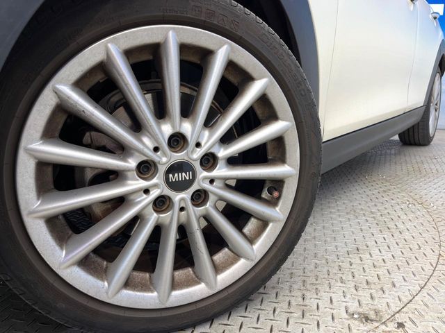 BMW MINI COOPER 5DOOR 2019 Image 31