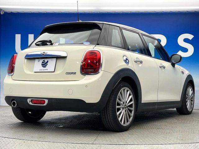BMW MINI COOPER 5DOOR 2019 Image 31