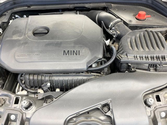 BMW MINI COOPER 5DOOR 2019 Image 31