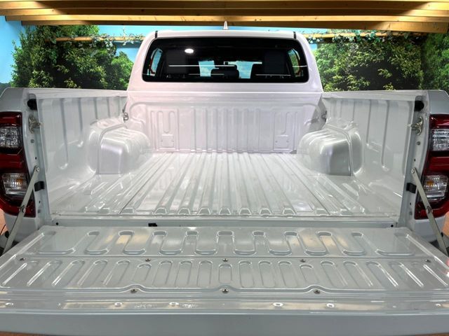 TOYOTA HILUX 4WD 2024 Image 31