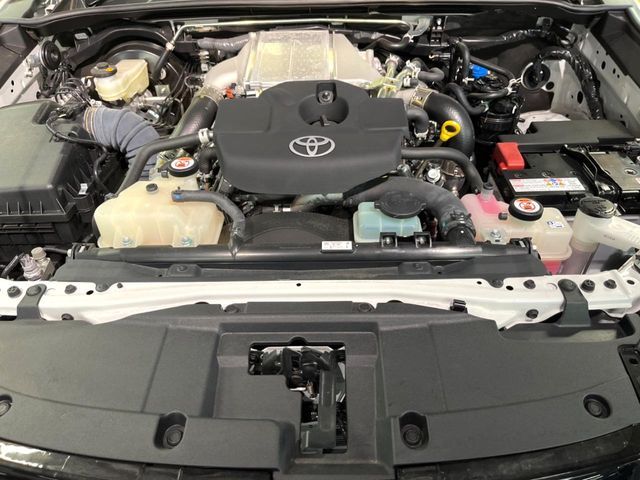 TOYOTA HILUX 4WD 2024 Image 31