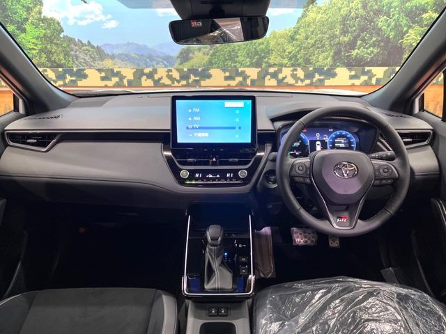 TOYOTA COROLLA CROSS HYBRID 2026 Image 31