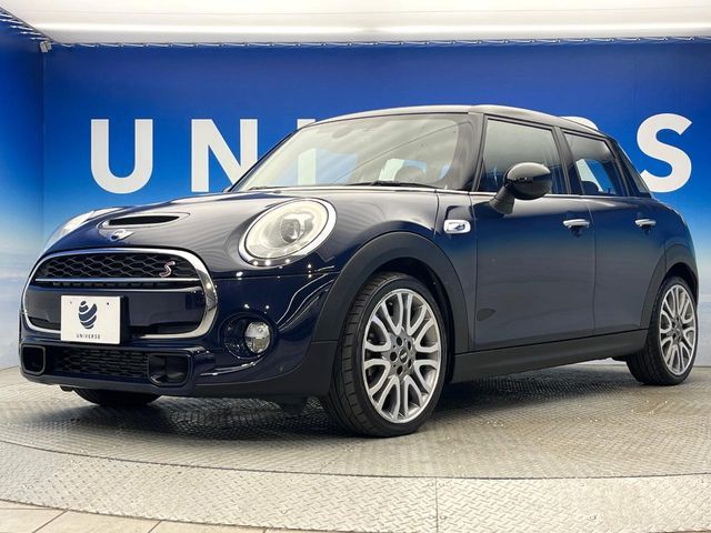BMW MINI COOPER SD 5 2017 Image 31