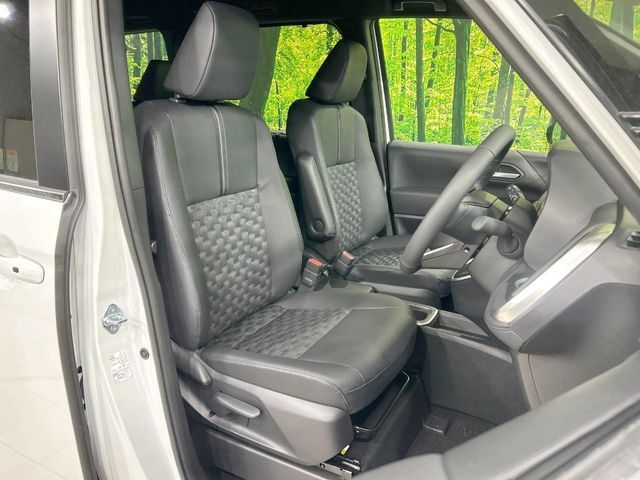 TOYOTA VOXY HYBRID 2026 Image 31