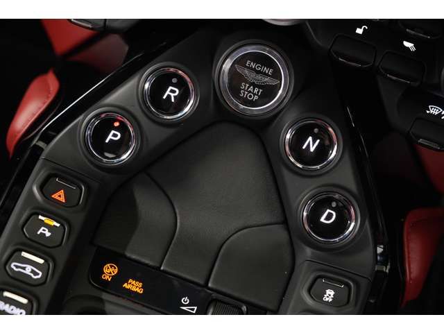 ASTON MARTIN ASTON MARTIN 2020 Image 31