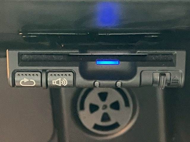 BMW MINI COOPER D 5D 2017 Image 31