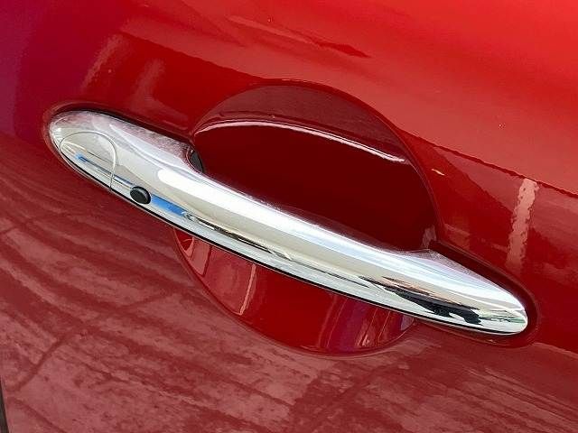 BMW MINI COOPER D 5D 2017 Image 31