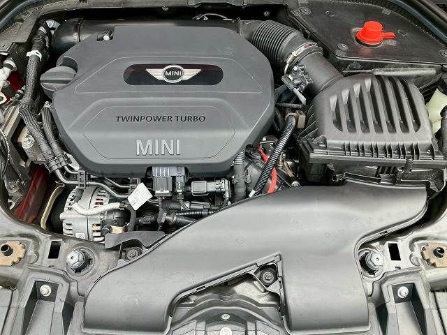 BMW MINI COOPER D 5D 2017 Image 31