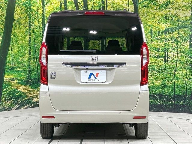 HONDA N BOX 2022 Image 31