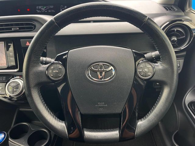 TOYOTA AQUA 2017 Image 31