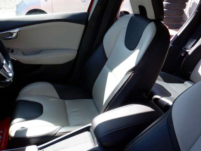 VOLVO V40 CROSS COUN 2014 Image 31