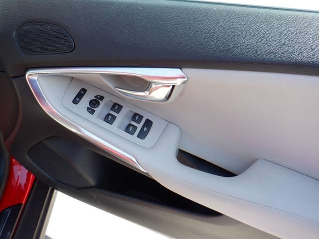 VOLVO V40 CROSS COUN 2014 Image 31