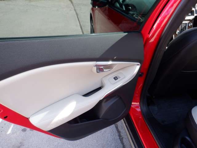 VOLVO V40 CROSS COUN 2014 Image 31