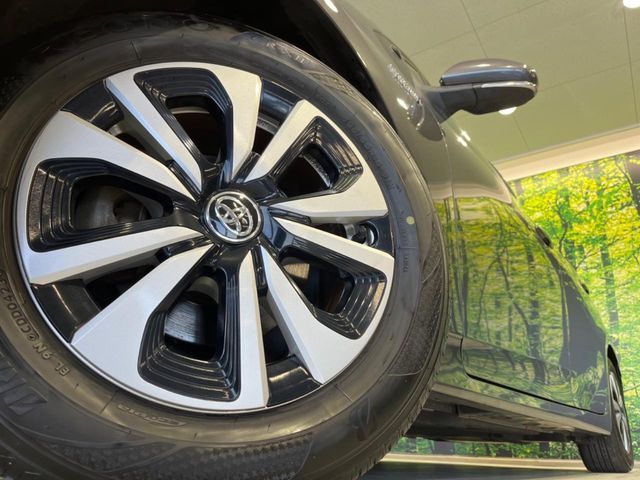 TOYOTA PRIUS PHV 2017 Image 31