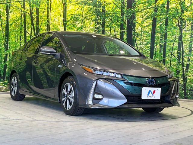 TOYOTA PRIUS PHV 2017 Image 31