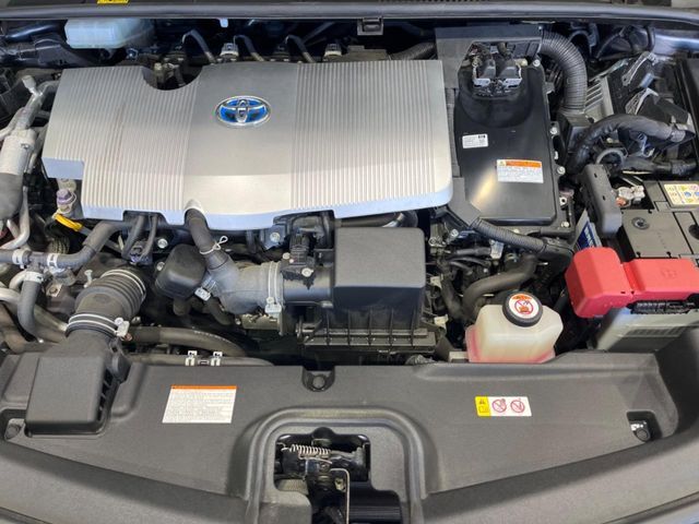 TOYOTA PRIUS PHV 2017 Image 31