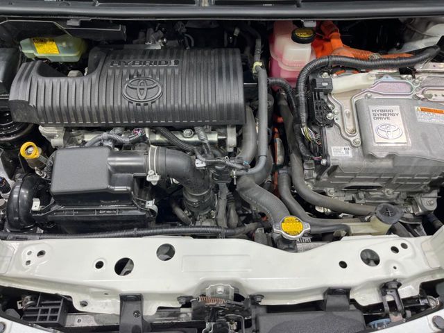 TOYOTA SIENTA HYBRID 2016 Image 31
