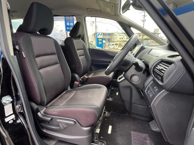 NISSAN SERENA  S-HYBRID 2017 Image 31