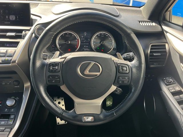 TOYOTA LEXUS NX200T 2016 Image 31