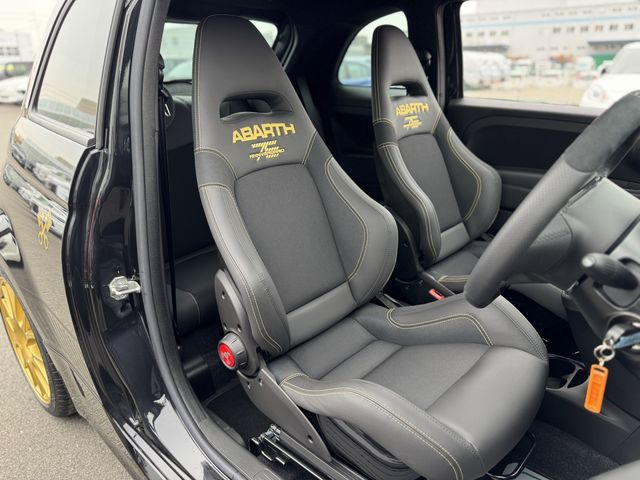 FIAT ABARTH 695 2024 Image 31