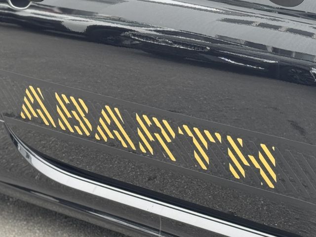 FIAT ABARTH 695 2024 Image 31