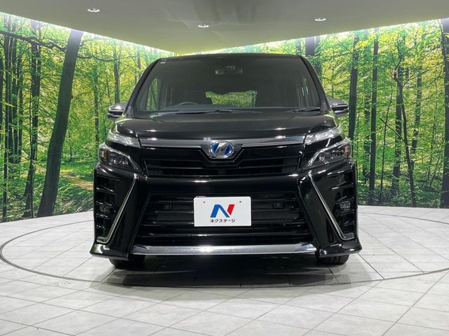 TOYOTA VOXY HYBRID 2019 Image 31