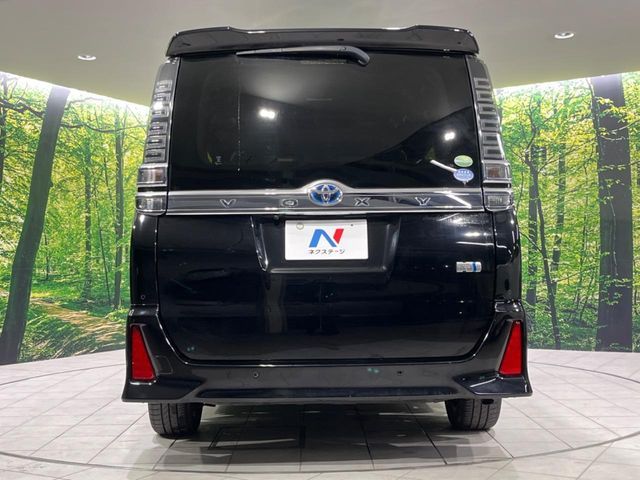 TOYOTA VOXY HYBRID 2019 Image 31