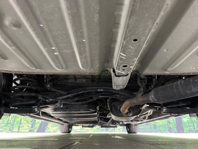 TOYOTA VOXY HYBRID 2019 Image 31