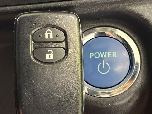 TOYOTA AQUA 2016 Image 31