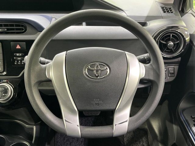 TOYOTA AQUA 2016 Image 31
