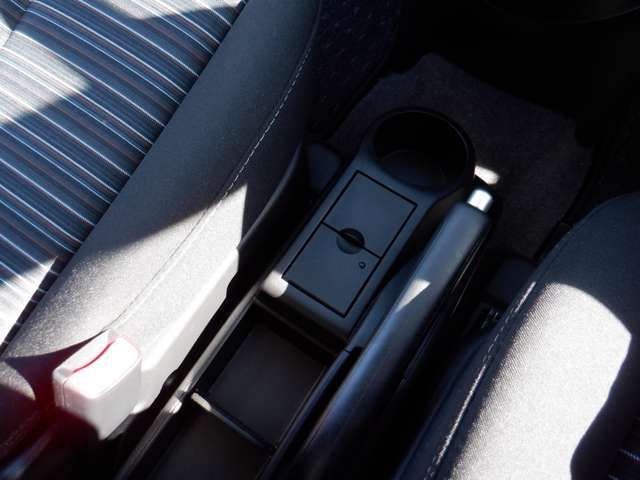 MAZDA DEMIO 2009 Image 31